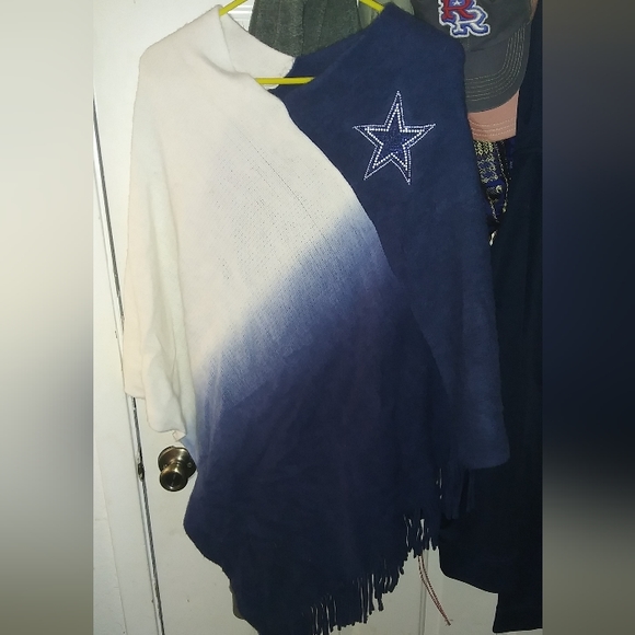 Dallas Cowboys Ombre ponch - Picture 1 of 2
